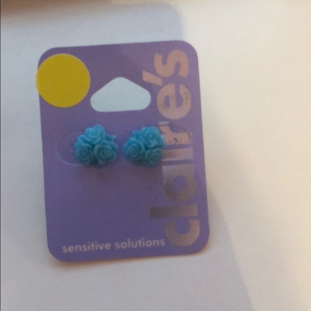 Claire’s Blue Rose Earrings